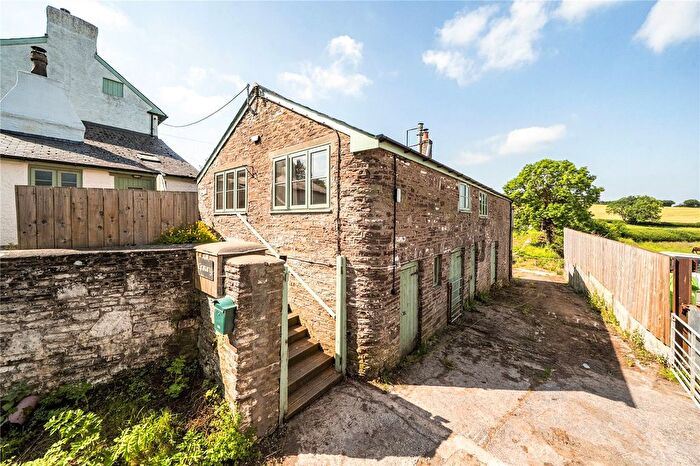 3 Bedroom Bungalow For Sale In Pengenffordd, Talgarth, Brecon, Powys, LD3