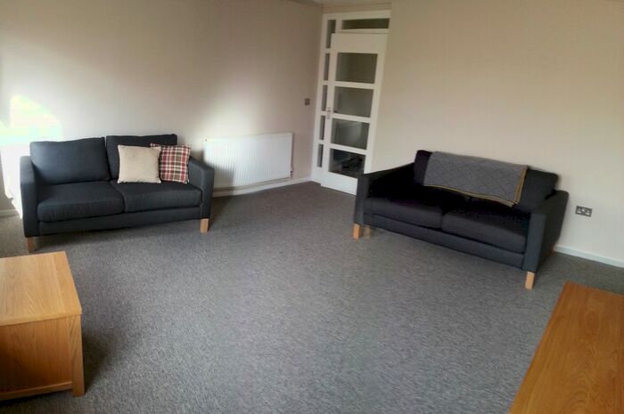 2 Bedroom Flat To Rent In Lincoln House, Redcliffe Gardens, Mapperley Park, Nottingham, NG3