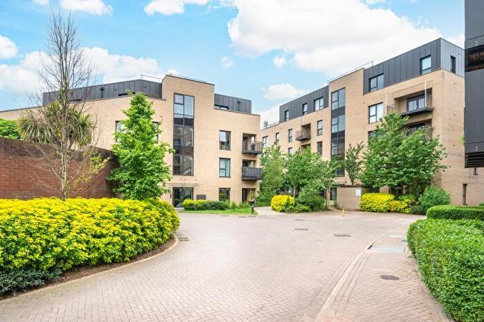 2 Bedroom Flat For Sale In Newman Close, London, NW10