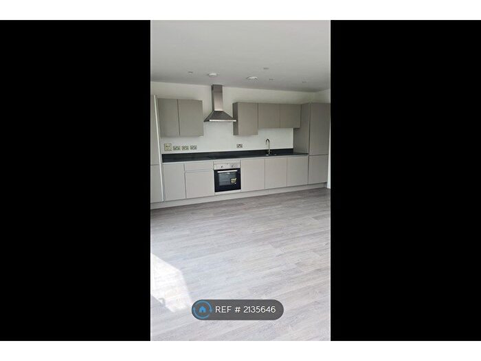 2 Bedroom Flat To Rent In Caspien View, Milton Keynes, MK3