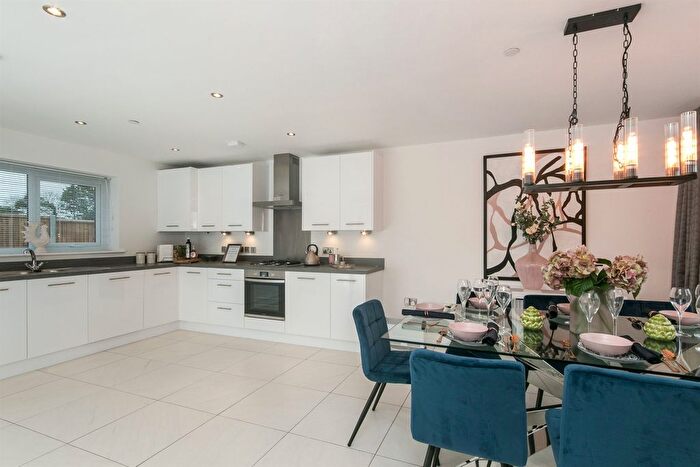 4 Bedroom Detached House For Sale In Maple Fields, Llanrumney, Cardiff, CF3