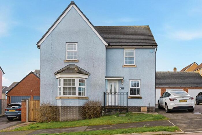 4 Bedroom Detached House For Sale In Ffordd Bevan, Pontrhydyrun, Cwmbran, NP44