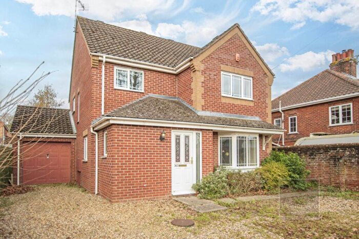 4 Bedroom Detached House For Sale In Earlham Road, Norwich, NR2