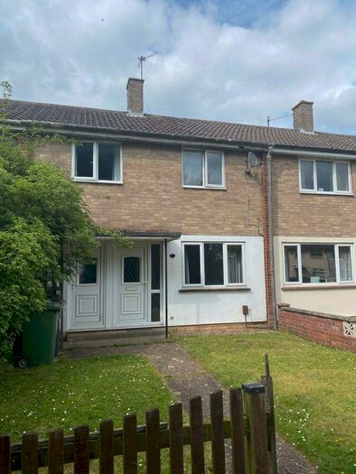 3 Bedroom Terraced House To Rent In Horsham Walk, Corby, NN18
