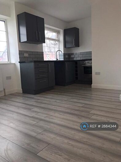 1 Bedroom Flat To Rent In Outwood Road, Radcliffe, Manchester, M26