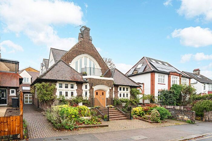 2 Bedroom End Terrace House For Sale In Clarendon Rise, Lewisham, London, SE13