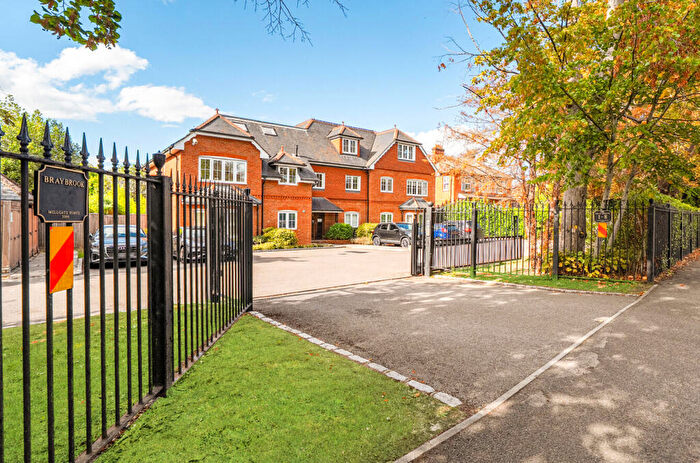 2 Bedroom Apartment For Sale In Finchampstead Road, Wokingham, Berkshire, RG41