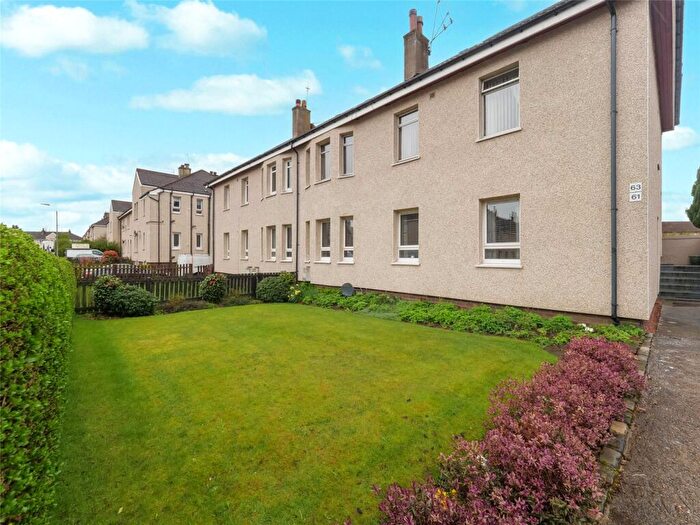 3 Bedroom Flat For Sale In Bruce Road, Paisley, Renfrewshire, PA3