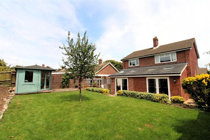 3 Bedroom Detached House For Sale In Gardner Road, Titchfield, PO14