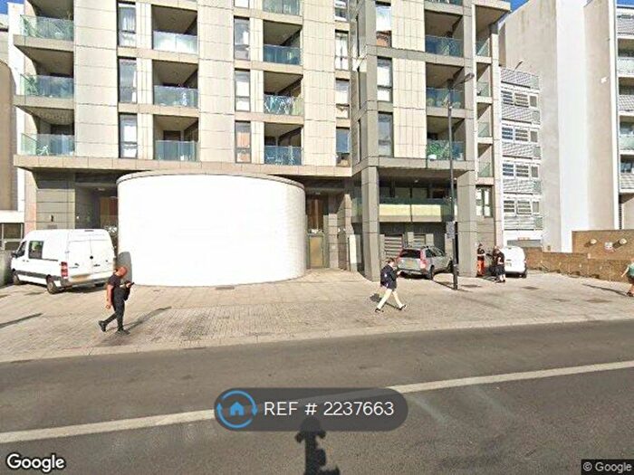 2 Bedroom Flat To Rent In Balham Hill, London, SW12