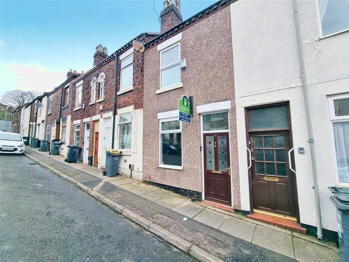 3 Bedroom Terraced House To Rent In Boughey Street, Stoke-On-Trent, Staffordshire, ST4