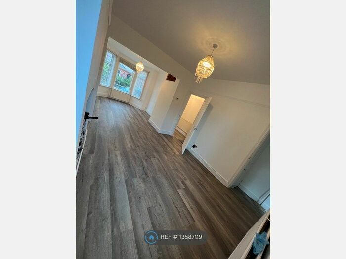 3 Bedroom Semi-Detached House To Rent In Harcourt Road, Altrincham, WA14