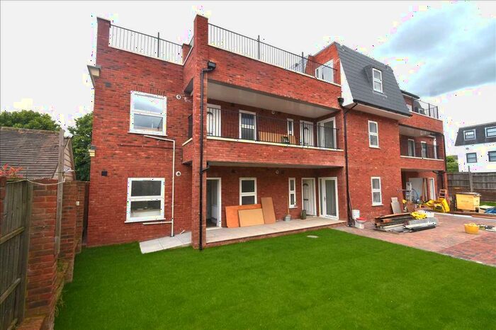 3 Bedroom Flat To Rent In Pender Court, Evry Road, Sidcup, DA14