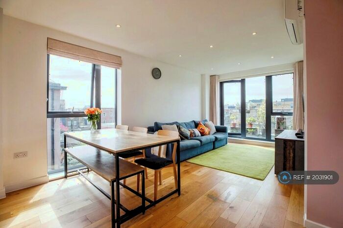 2 Bedroom Flat To Rent In Waleorde Road, London, SE17