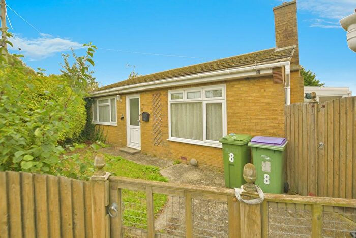 2 Bedroom Bungalow For Sale In Briars Road, St. Marys Bay, Romney Marsh, Kent, TN29