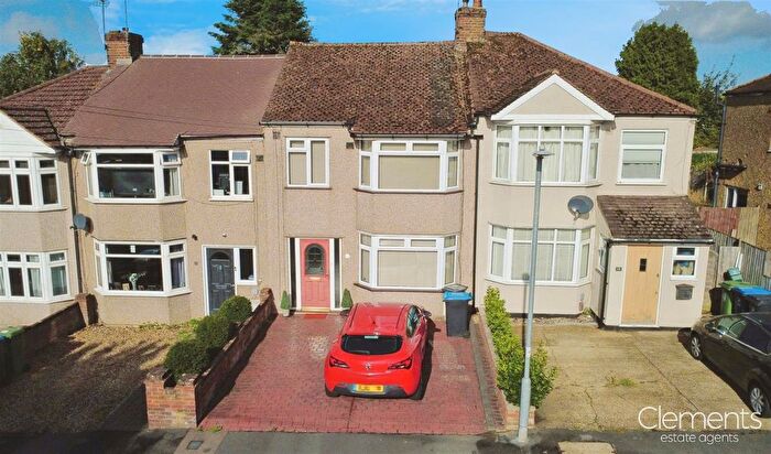 3 Bedroom Terraced House For Sale In Hobbs Hill Road, Hemel Hempstead, HP3