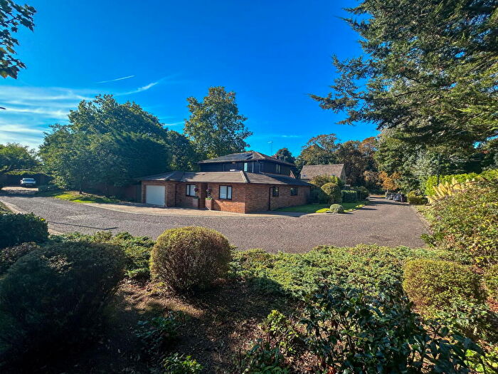 6 Bedroom Detached House For Sale In Longwater, Orton Longueville, Peterborough, PE2