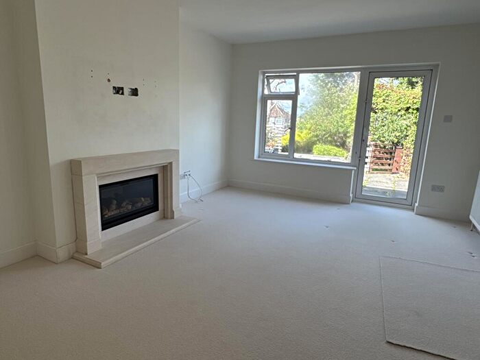 2 Bedroom Bungalow To Rent In Thirlmere Road, Wigston, LE18