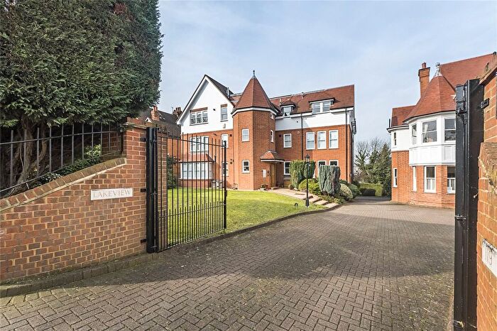 2 Bedroom Flat For Sale In Arthur Road, London, SW19