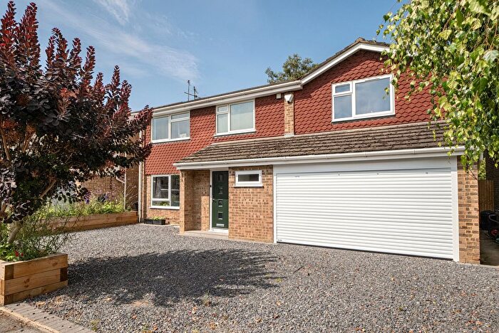 5 Bedroom Detached House For Sale In Milestone Crescent, Charvil, Berkshire, RG10