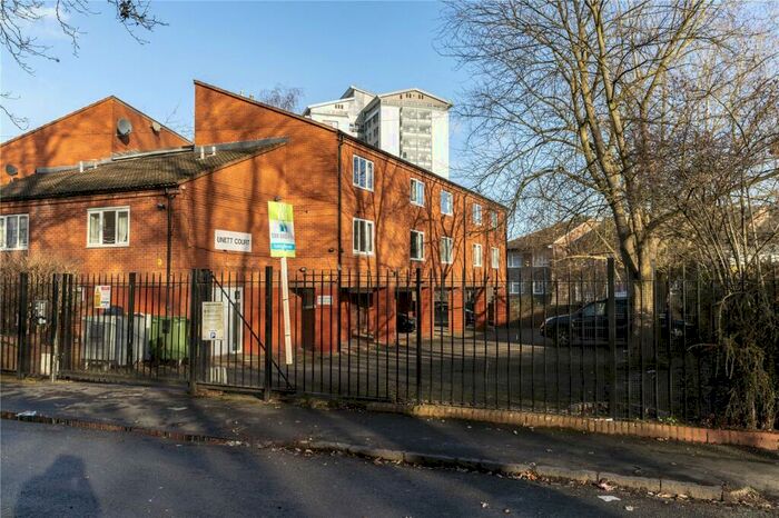 Studio To Rent In St. Matthews Road, Smethwick, B66