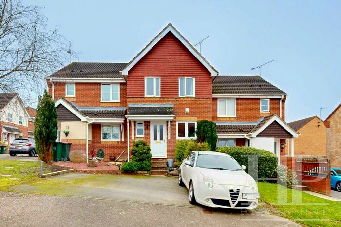 2 Bedroom Terraced House To Rent In Boleyn Close, Maidenbower, RH10