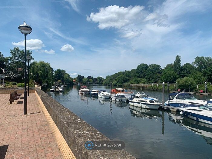 1 Bedroom Flat To Rent In Twickenham Rd, Teddington, TW11