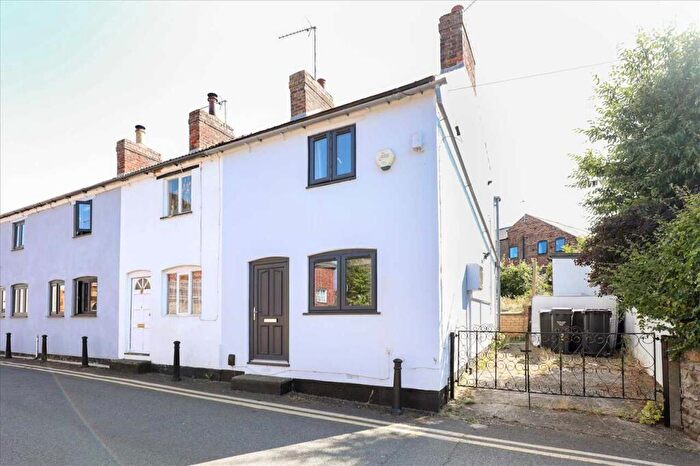 1 Bedroom End Of Terrace House To Rent In Meeting Lane, Burton Latimer, NN15