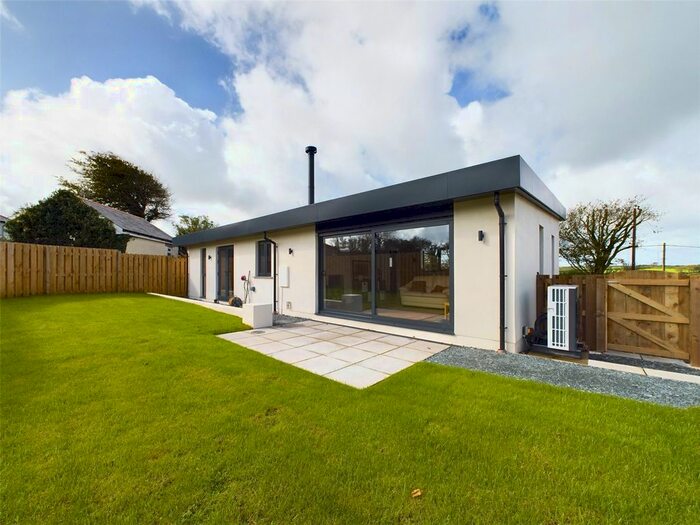 2 Bedroom Bungalow For Sale In Bradworthy, Holsworthy, EX22