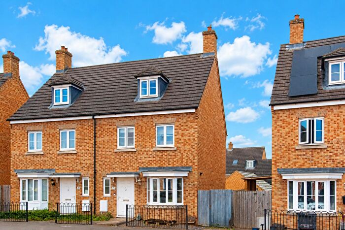 4 Bedroom Semi-Detached House For Sale In Roman Road, Lt Stanion, Corby, NN18