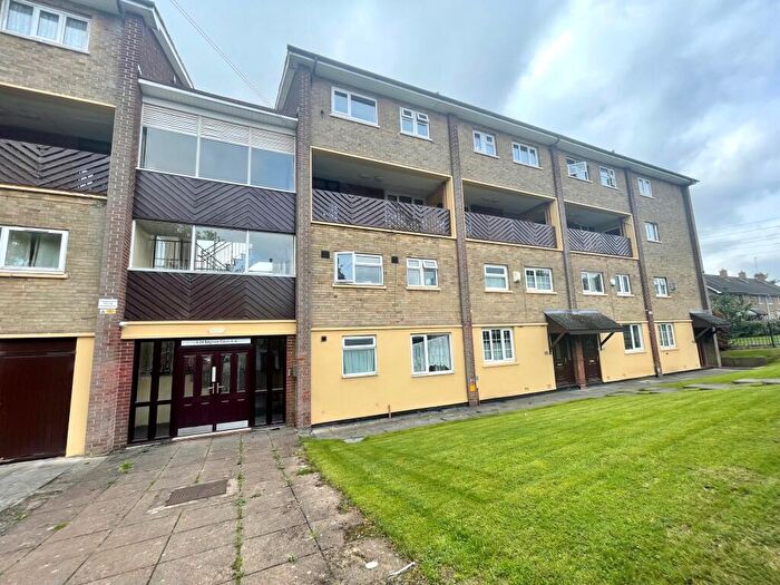 3 Bedroom Maisonette To Rent In Belgravia, Oakthorpe Drive, Kingshurst, B37