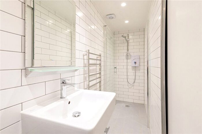 1 Bedroom Flat To Rent In Nottingham Street, London, W1U