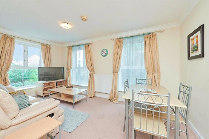 2 Bedroom Flat To Rent In Henry Purcell House, Evelyn Road, E16