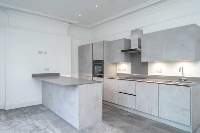2 Bedroom Apartment To Rent In Quadrant House, Quadrant Mews, Buxton, SK17