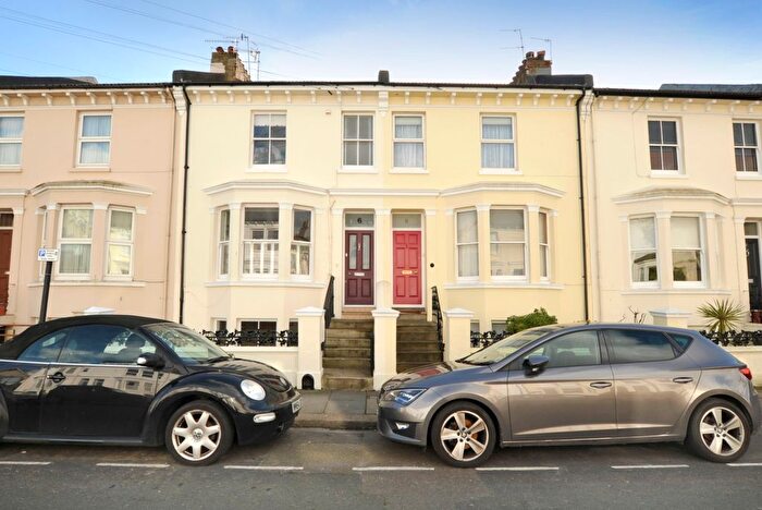 1 Bedroom Flat To Rent In Goldstone Road, Hove, BN3