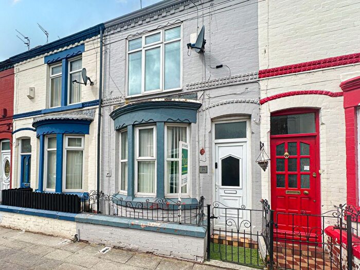 2 Bedroom Terraced House For Sale In Shaftesbury Terrace, Liverpool, L13