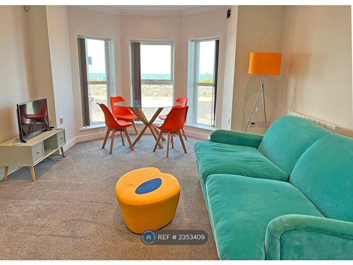 2 Bedroom Flat To Rent In Royal Esplanade, Margate, CT9