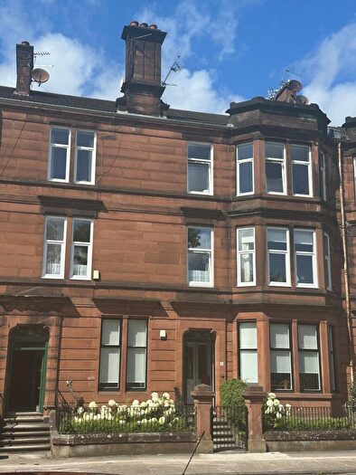 3 Bedroom Flat To Rent In Darnley Road, Glasgow, G41