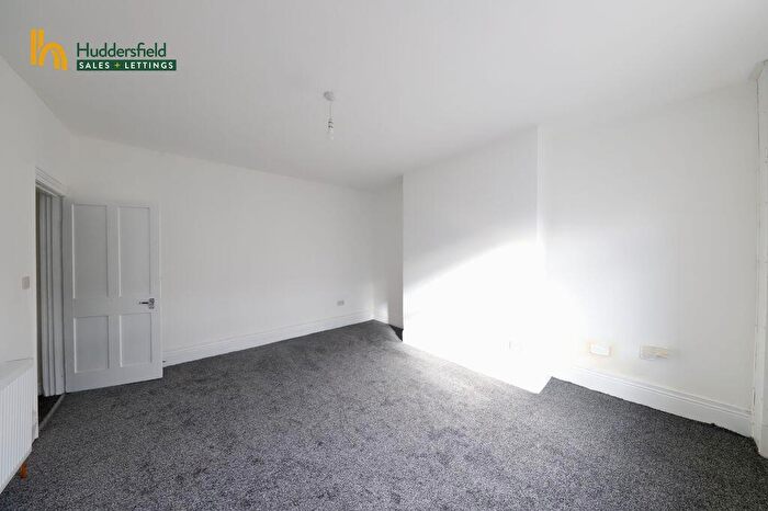 2 Bedroom Terraced House To Rent In Wellington Street, Huddersfield, HD3