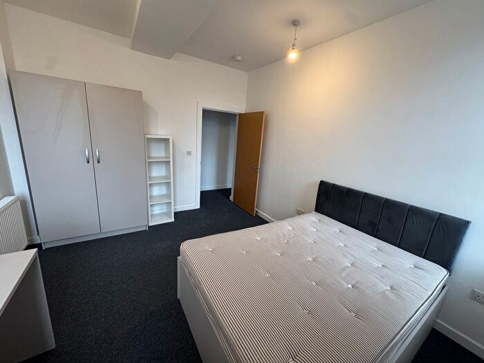 4 Bedroom Flat To Rent In Albert Terrace Road, Sheffield, S6