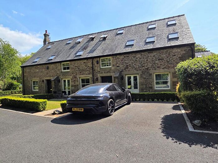 3 Bedroom Cottage To Rent In Heys Lodge, Dark Lane, Whittle Le Woods, PR6