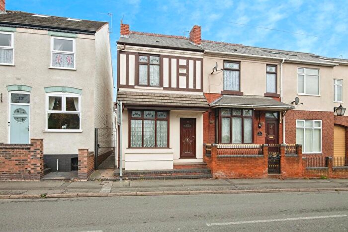 2 Bedroom Semi Detached House For Sale In Lake Street, Dudley, DY3