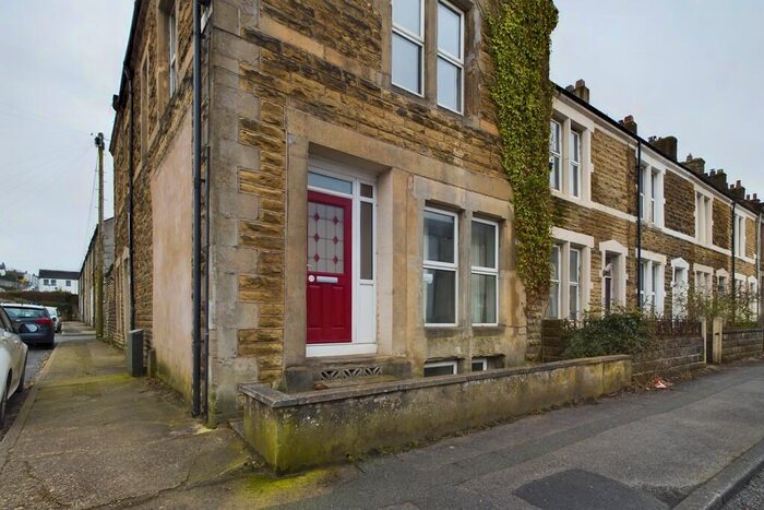 2 Bedroom Maisonette To Rent In Hunter Street, Carnforth, Lancashire, LA5
