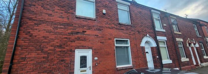 2 Bedroom Property To Rent In Whitelands Road, Ashton-Under-Lyne, OL6
