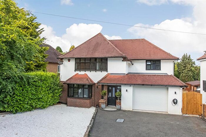 4 Bedroom Detached House To Rent In Church Lane, Coulsdon, CR5