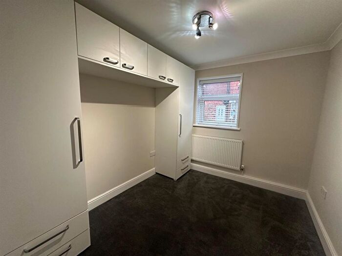 1 Bedroom Flat To Rent In Millbrook Road East, Southampton, SO15