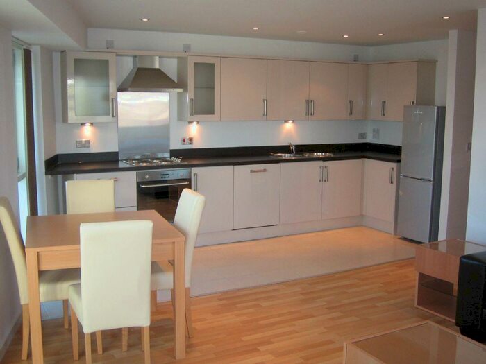 2 Bedroom Apartment To Rent In Masshouse Bed, Double Bedrooms, Large Balcony And Parking, B5