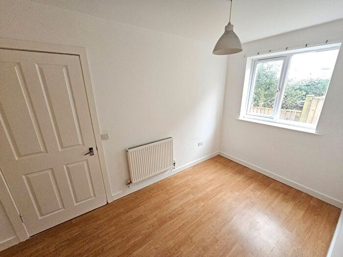 1 Bedroom Flat To Rent In Bridge Road, Southampton, SO19