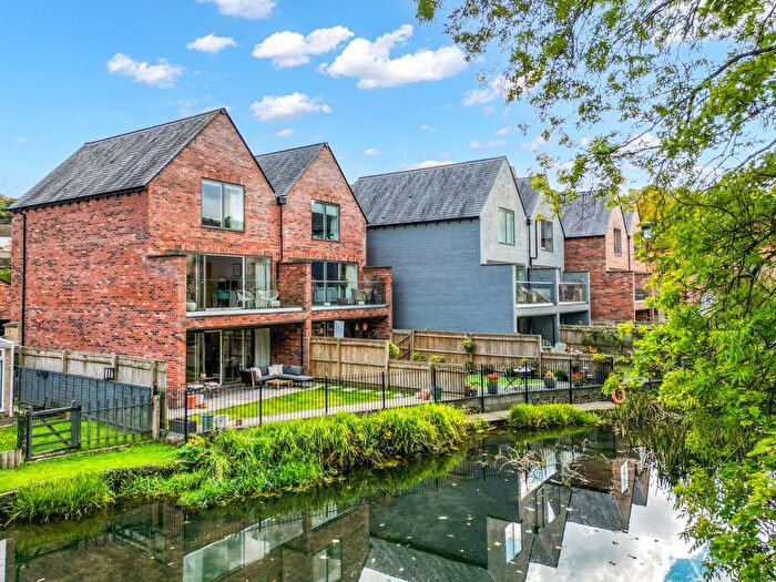 3 Bedroom Detached House For Sale In Toadsmoor Road, Brimscombe, GL5