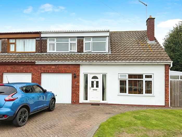 3 Bedroom Semi-Detached House For Sale In Fosse Close, Sharnford, LE10